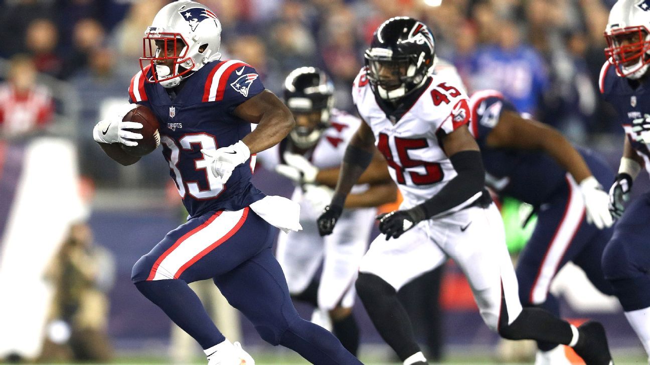 Dion Lewis builds on momentum as Patriots' leading rusher again - ESPN ...