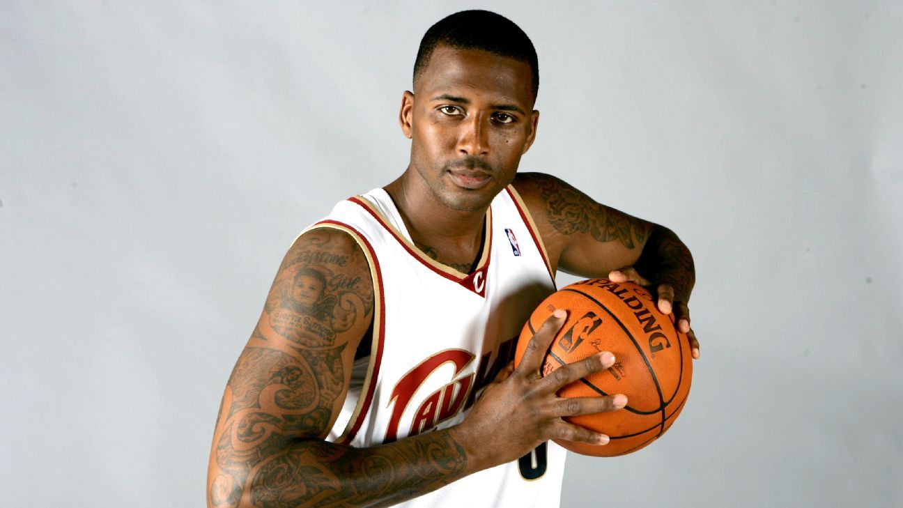 Ex-wife of slain former NBA player Lorenzen Wright pleads guilty and will  receive a 30-year prison sentence