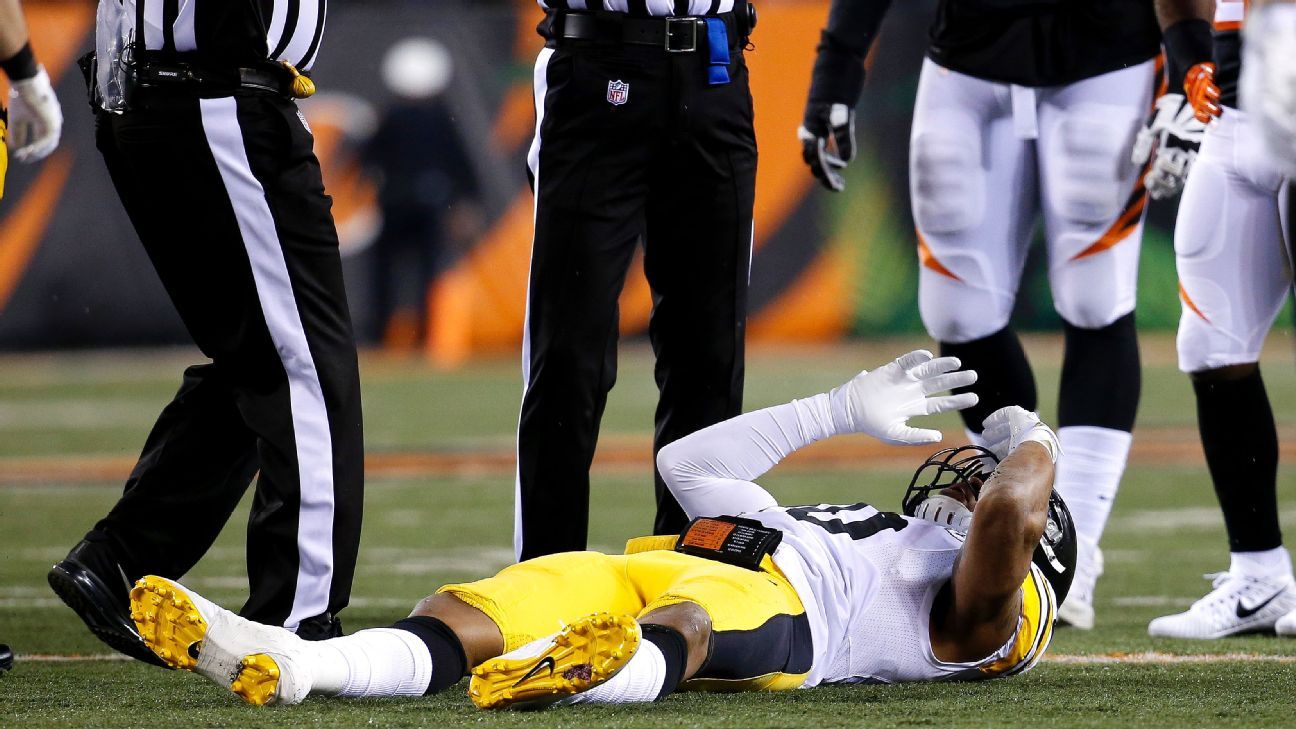 Vince Williams wears Ryan Shazier's jersey in practice