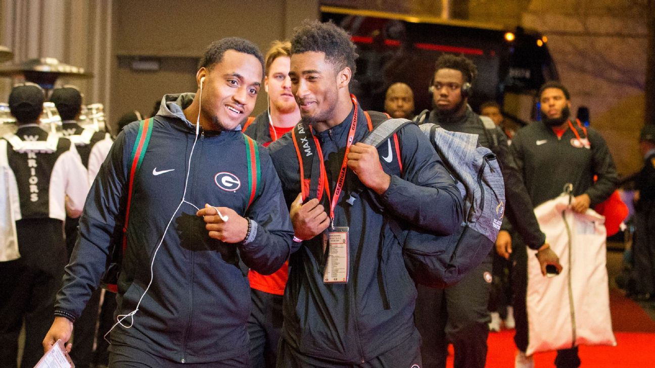 georgia-and-alabama-arrive-in-atlanta-before-monday-s-title-game-espn