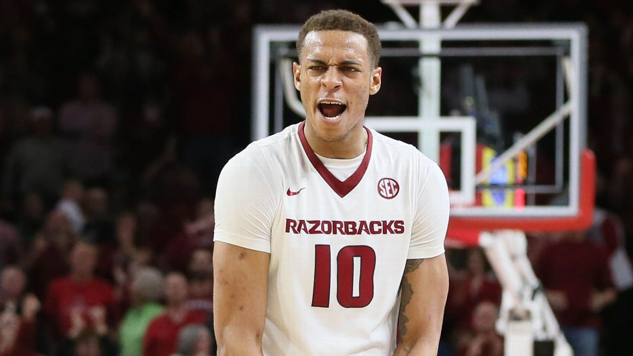 Daniel Gafford to return for sophomore season at Arkansas
