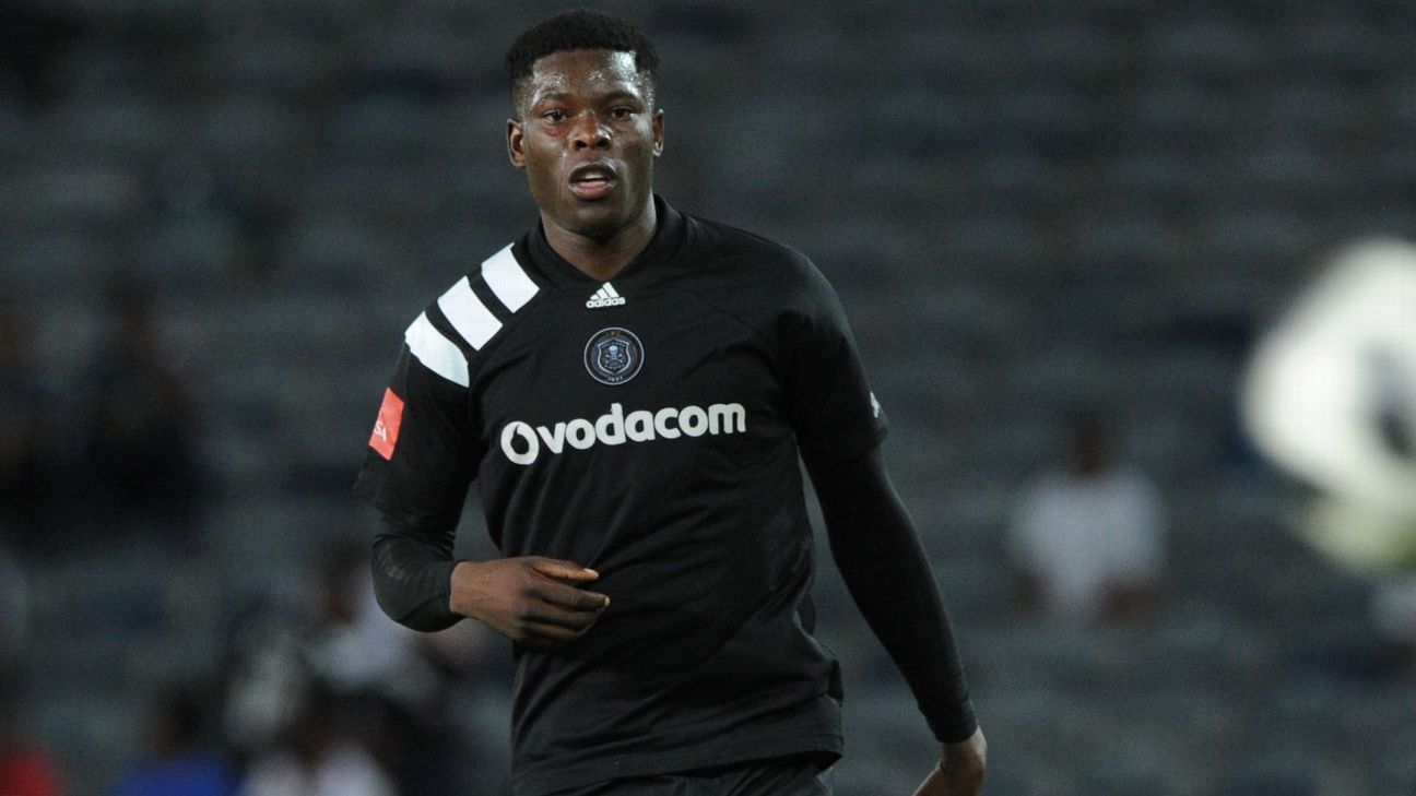 Kaizer Chiefs prepare double swoop and more transfer rumours
