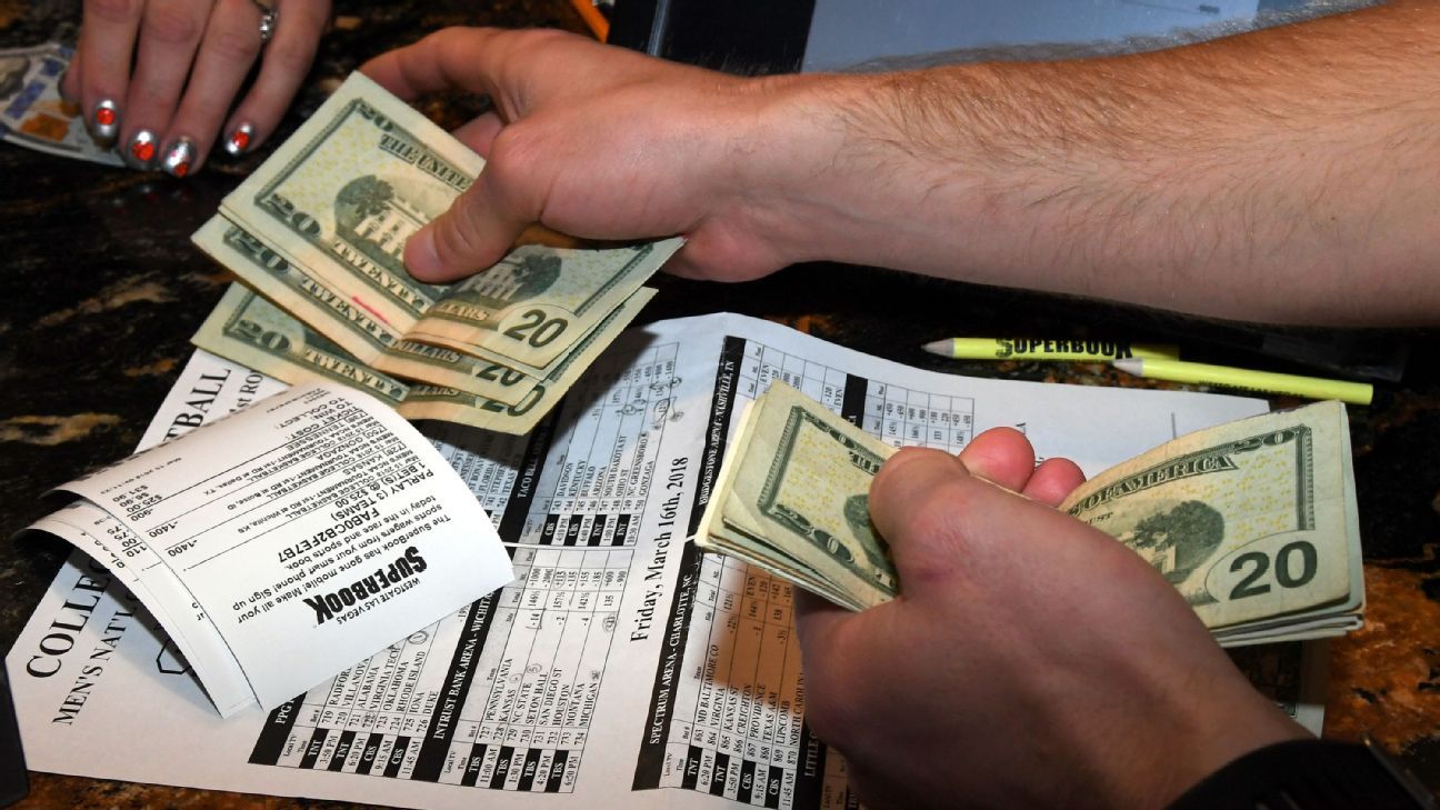 North Carolina sports, horse-race betting legislation backed by Senate in  key vote