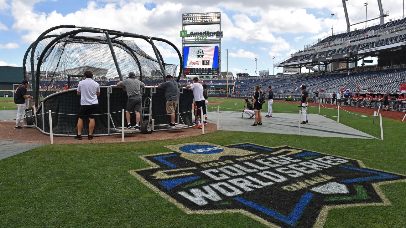 Vandy parents have 'stressful fun' at CWS