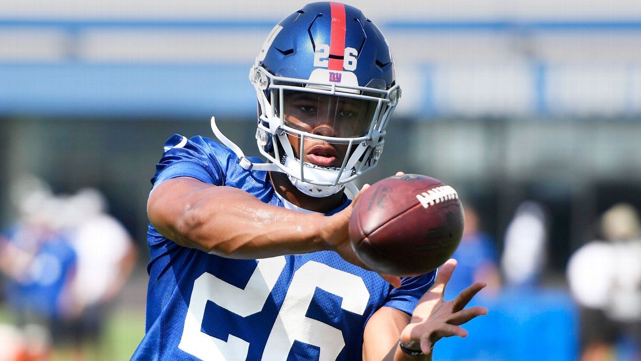 Saquon Barkley of New York Giants limps at practice - ESPN