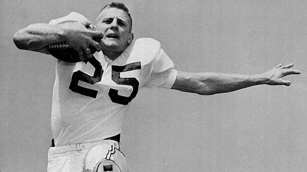 Hall of Fame receiver Tommy McDonald dies at age 84