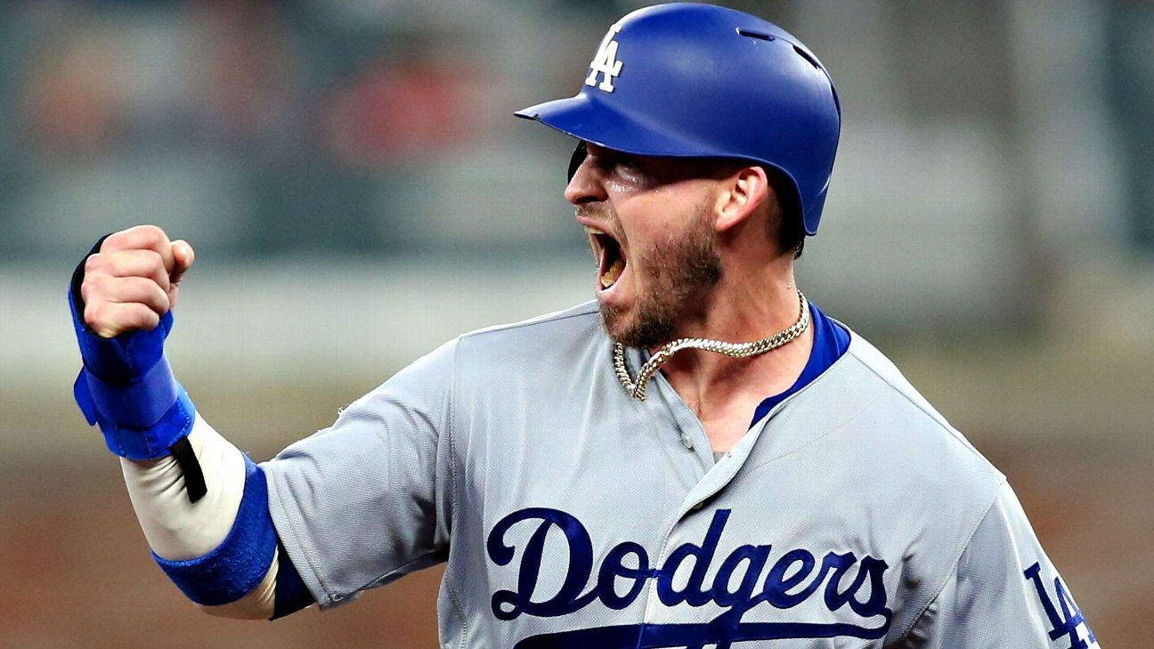 Ex-Dodger Yasmani Grandal strikes deal with Brewers