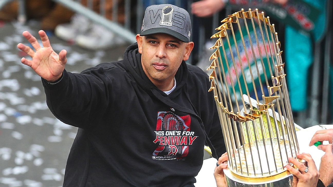 Video Red Sox fans damage World Series trophy - ABC News