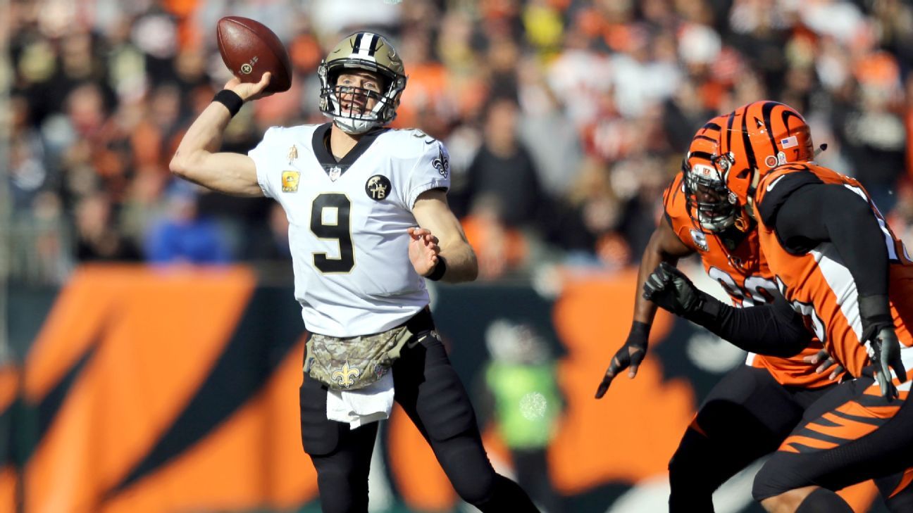 Brees passes Favre with 3 TDs, Saints crush Bengals 51-14