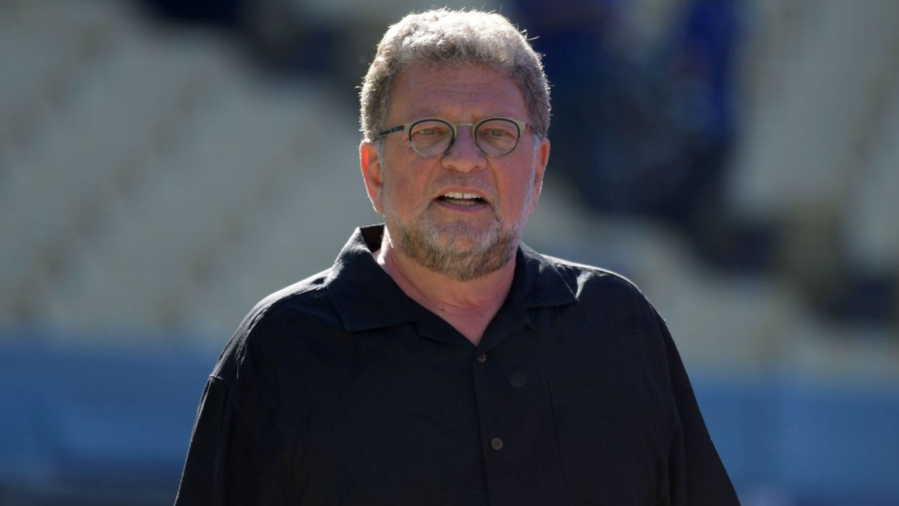 Dodgers announcer Charley Steiner gets contract extension