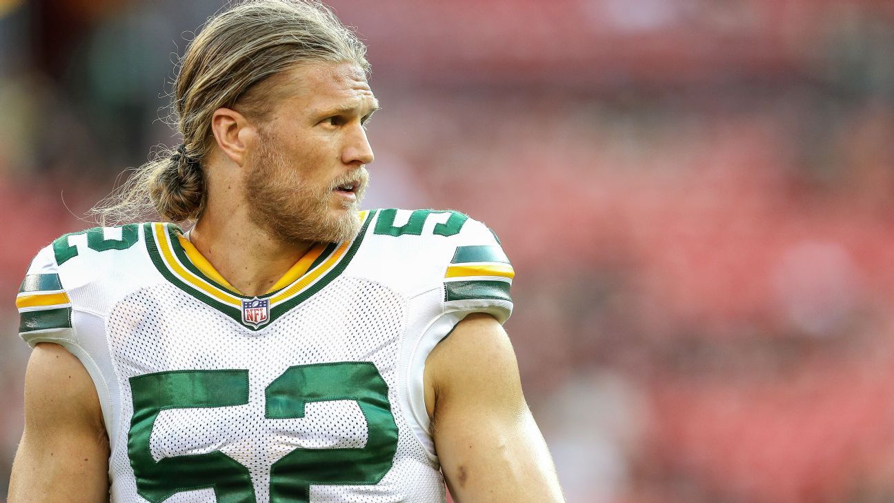 Clay Matthews of Green Bay Packers suffers broken nose after being