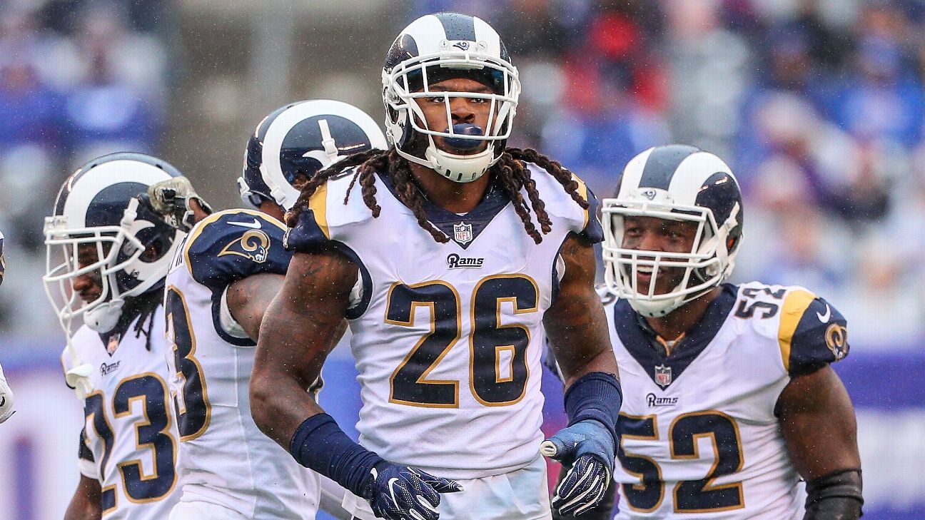 Steelers sign linebacker Mark Barron to two-year deal