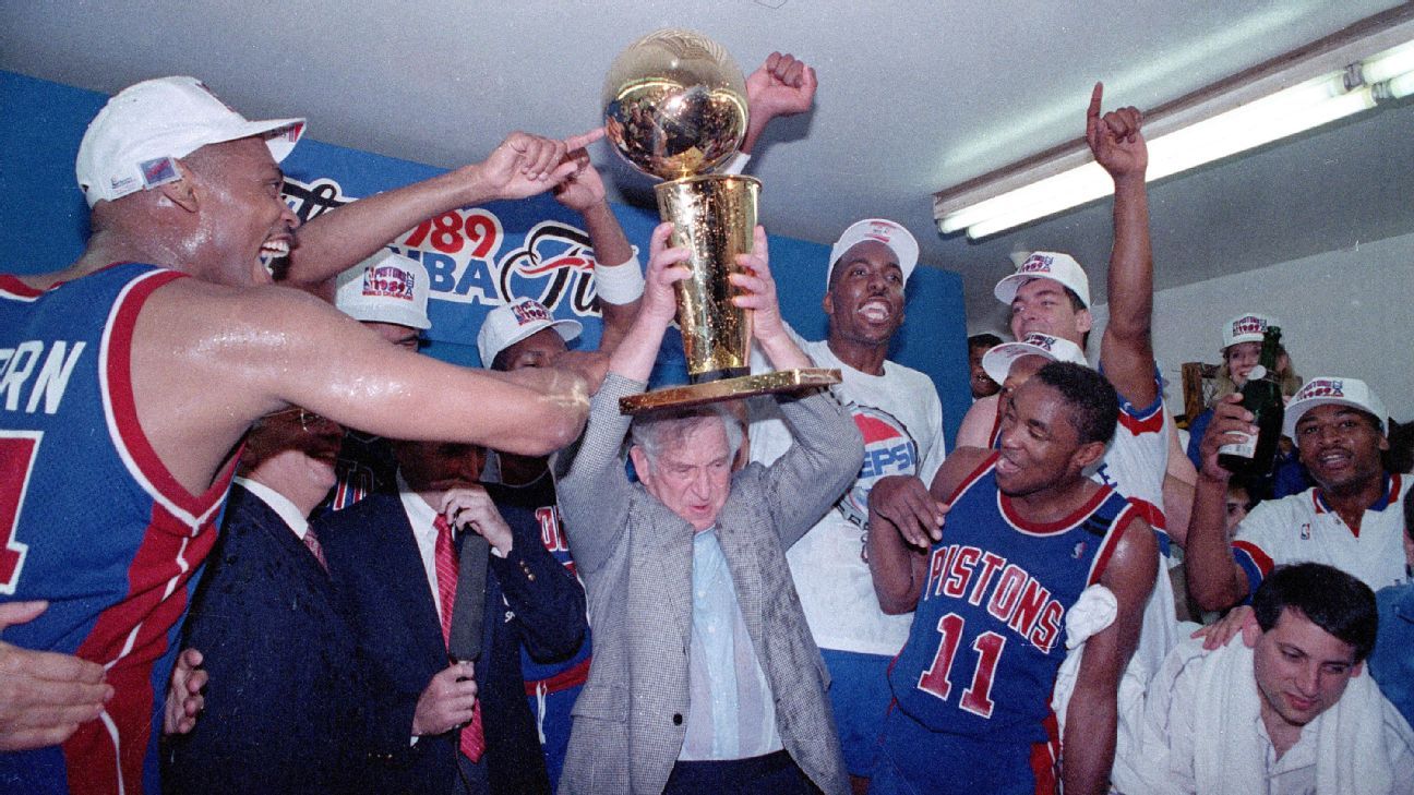 Detroit Pistons Links: 'Bad Boy' Dennis Rodman a one-of-a-kind force 