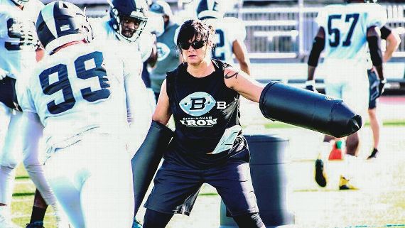 How The Nfl Is Working To Expand The Number Of Female Coaches