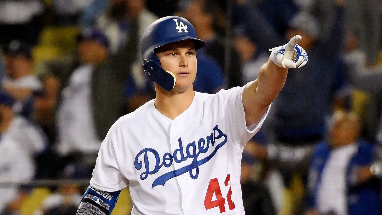 Dodgers player Joc Pederson drops a very loud F-bomb after grounding out to  first base