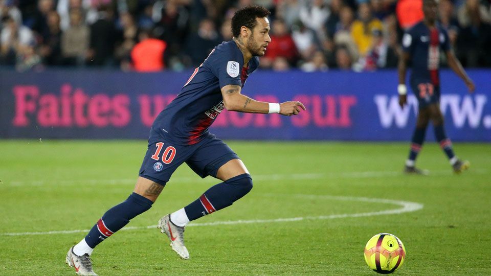 Como Neymar, Messi, Gabigol e outros 'desafiam' regras e arriscam até  punição por 'desejo próprio'; árbitros fazem vista grossa - ESPN