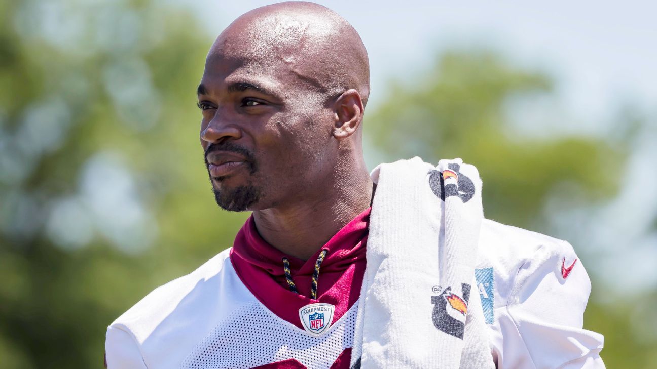 Detroit Lions' Kerryon Johnson welcomes Adrian Peterson signing