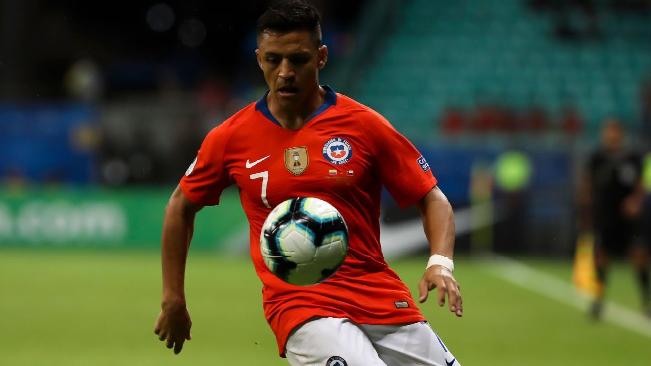 Sanchez, Vidal fitness doubts for Chile-Uruguay