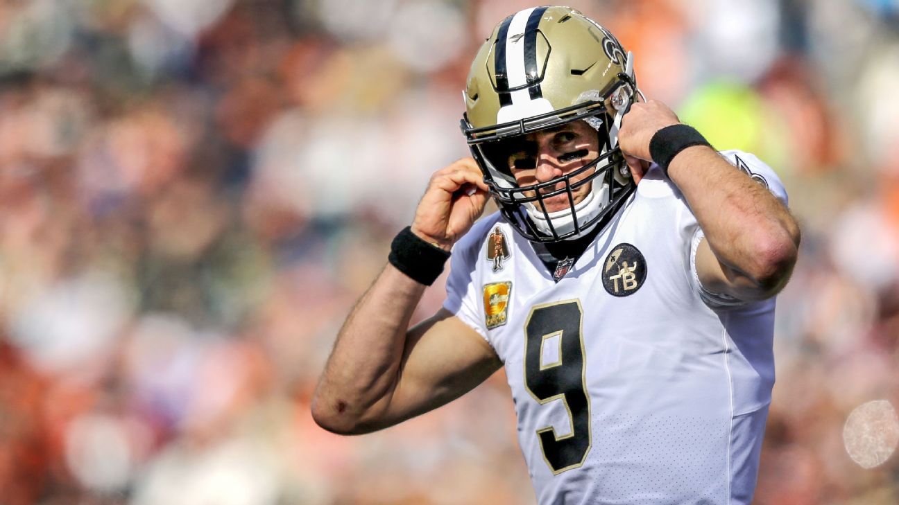 Brees passes Favre with 3 TDs, Saints crush Bengals 51-14