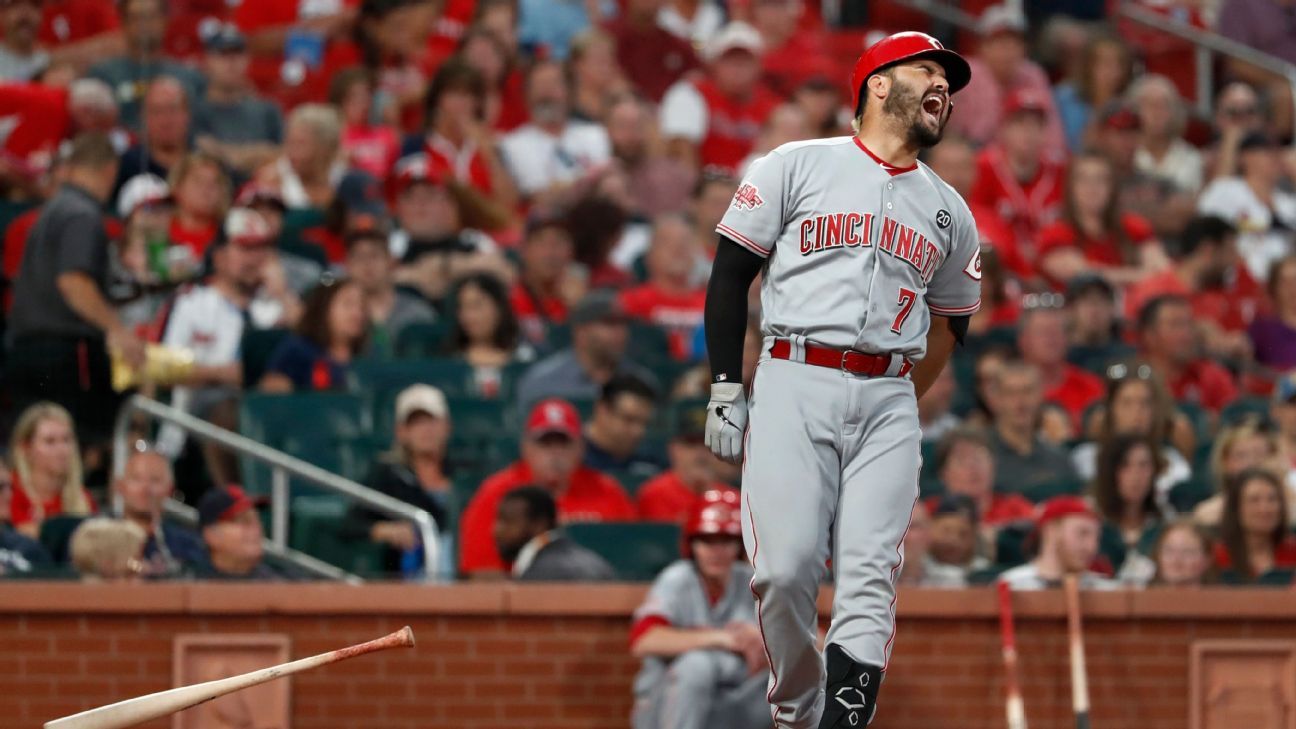 Reds' Eugenio Suarez shows off insane hairdo upon spring training arrival