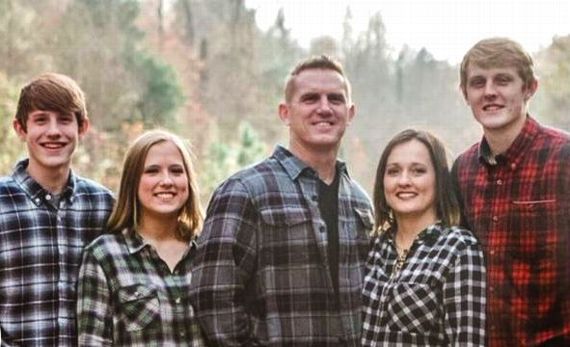 Who Is Blake Anderson Wife Wendy Anderson? What Was Son Coleton Anderson Cause Of Death? Family Facts and More