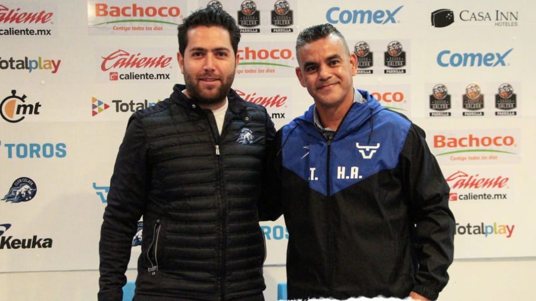 ¿Cómo se llama el entrenador de Celaya