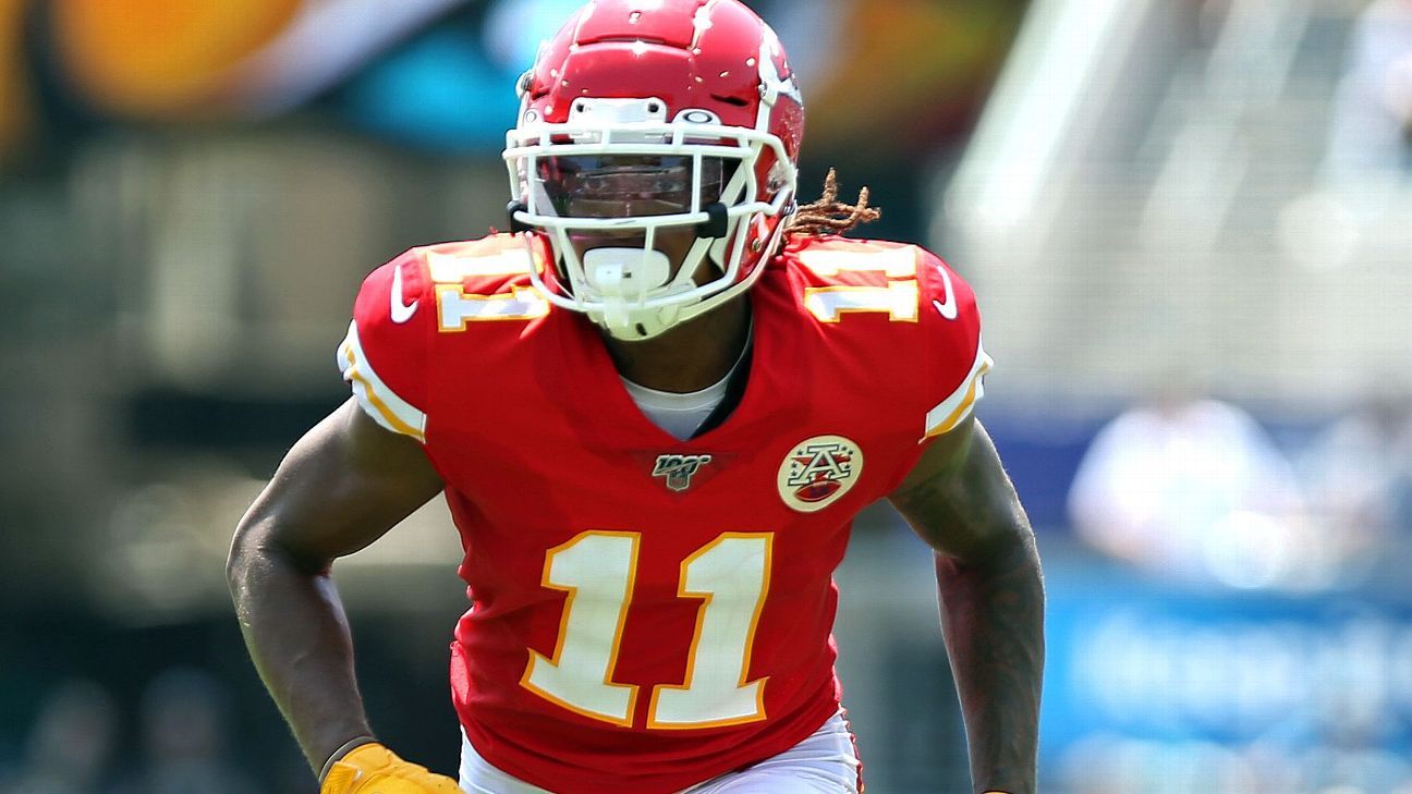 Former Chiefs' WR Demarcus Robinson may have just hinted at