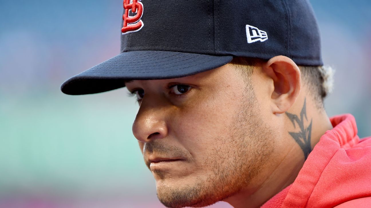 Yadier Molina to retire after 2022 season