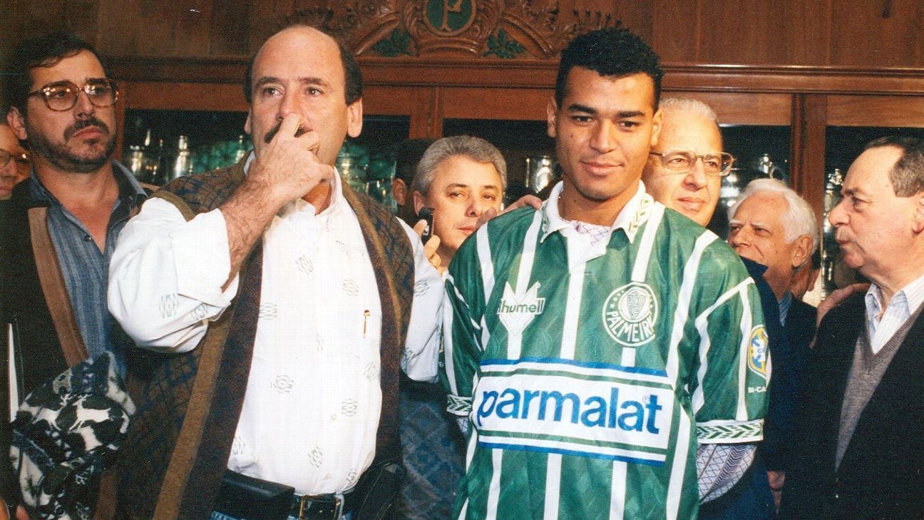 Bastidores de Uma Lenda: Como a Engenharia de Transferência Levou Cafu ao Rival!
