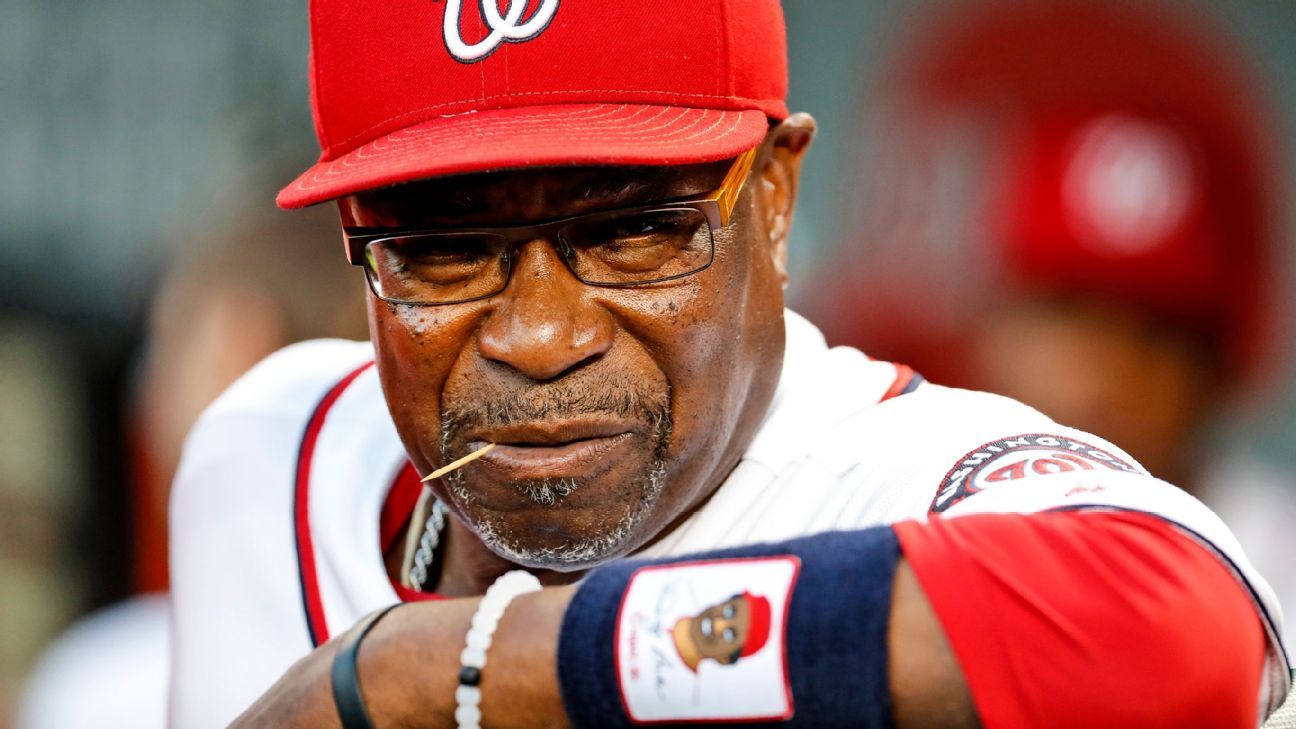 Bruce Bochy and Dusty Baker show respect