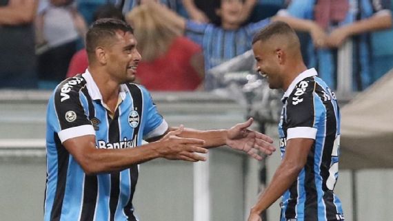 Grêmio atropela o Esportivo pelo Gaúcho com gol de Diego Souza e estreias  de Thiago Neves e Orejuela