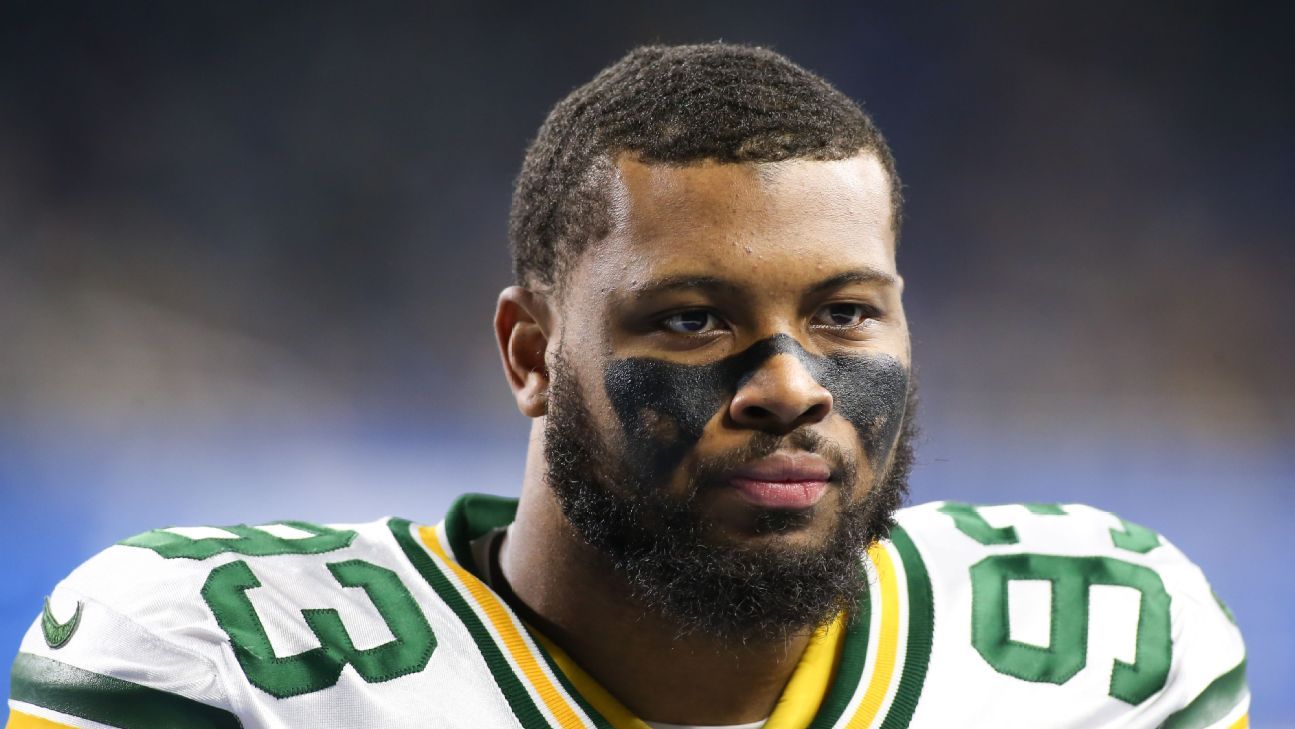 Packers trade for LB B.J. Goodson