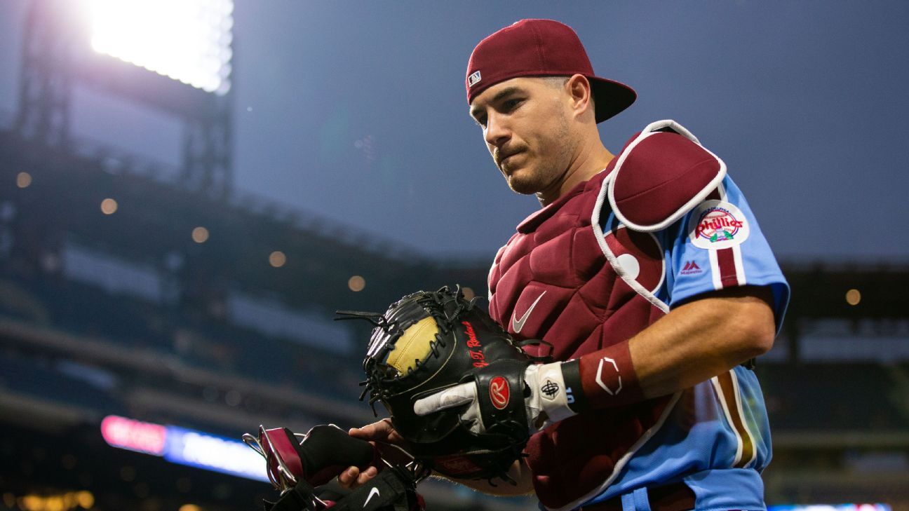 JT Realmuto criticizes Phillies for taking advantage of arbitration process