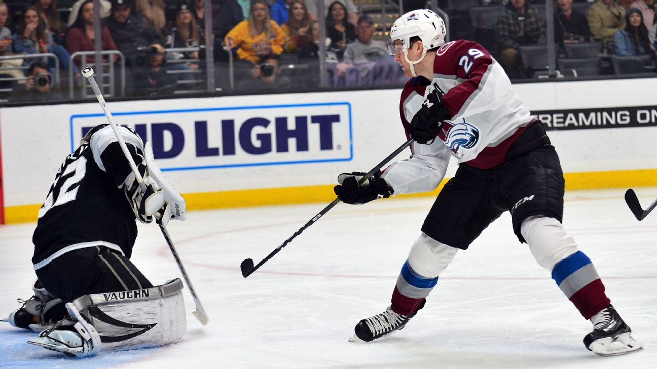 Avalanche lose Nathan MacKinnon to lowerbody injury vs. Kings ESPN