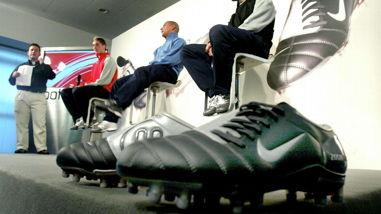 Los zapatos más recordados del fútbol chileno - AS Chile