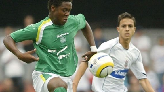 Contra nariz empinado, ex-Palmeiras foi parar no interior e virou ídolo na Bundesliga; confira