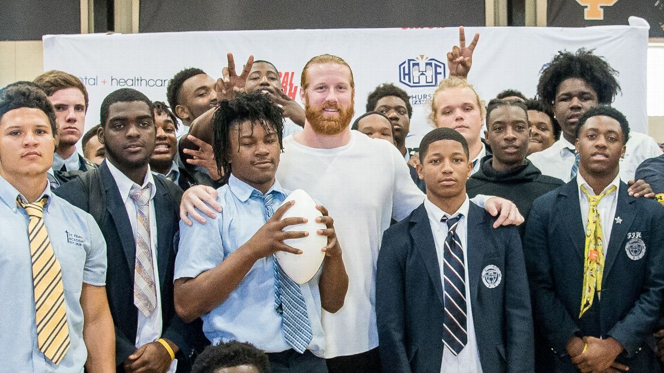 Raiders player shares story of mental health struggle, sister's suicide  with Las Vegas students - THE DEFENSIVE LINE