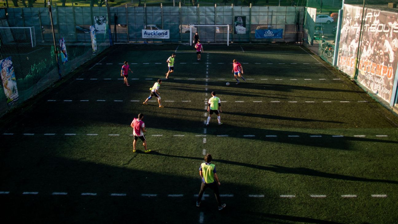 How Do You Play Soccer in a Pandemic? Human Foosball - WSJ