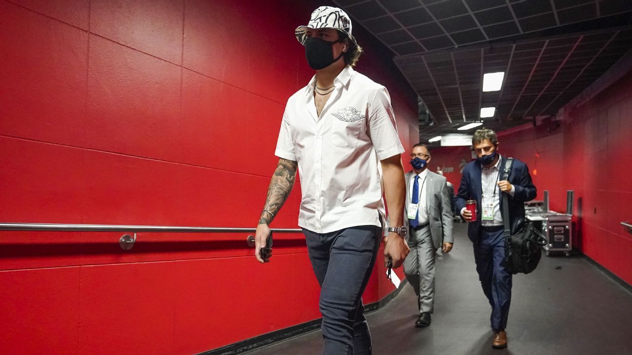 Make it fashion? NHL players' personal style must walk fine line