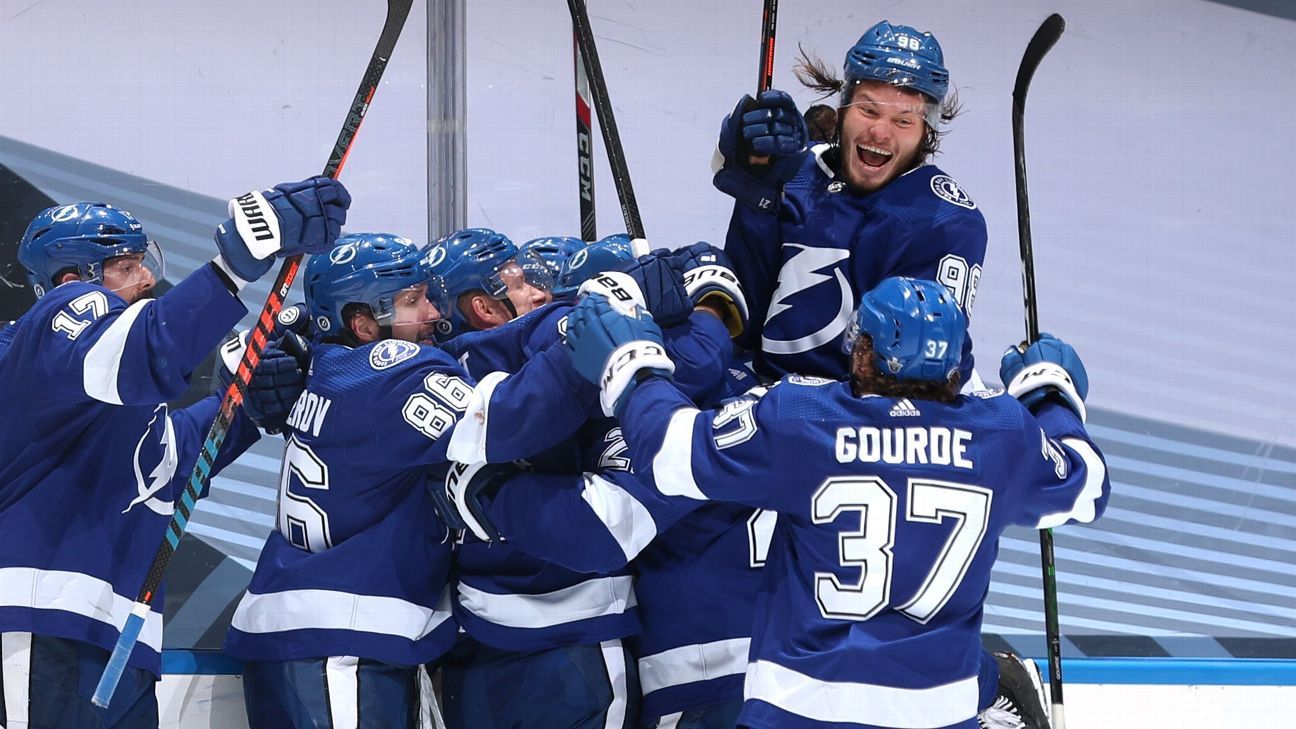 Champion Blues finally back to playing hockey, after one final Stanley Cup  celebration