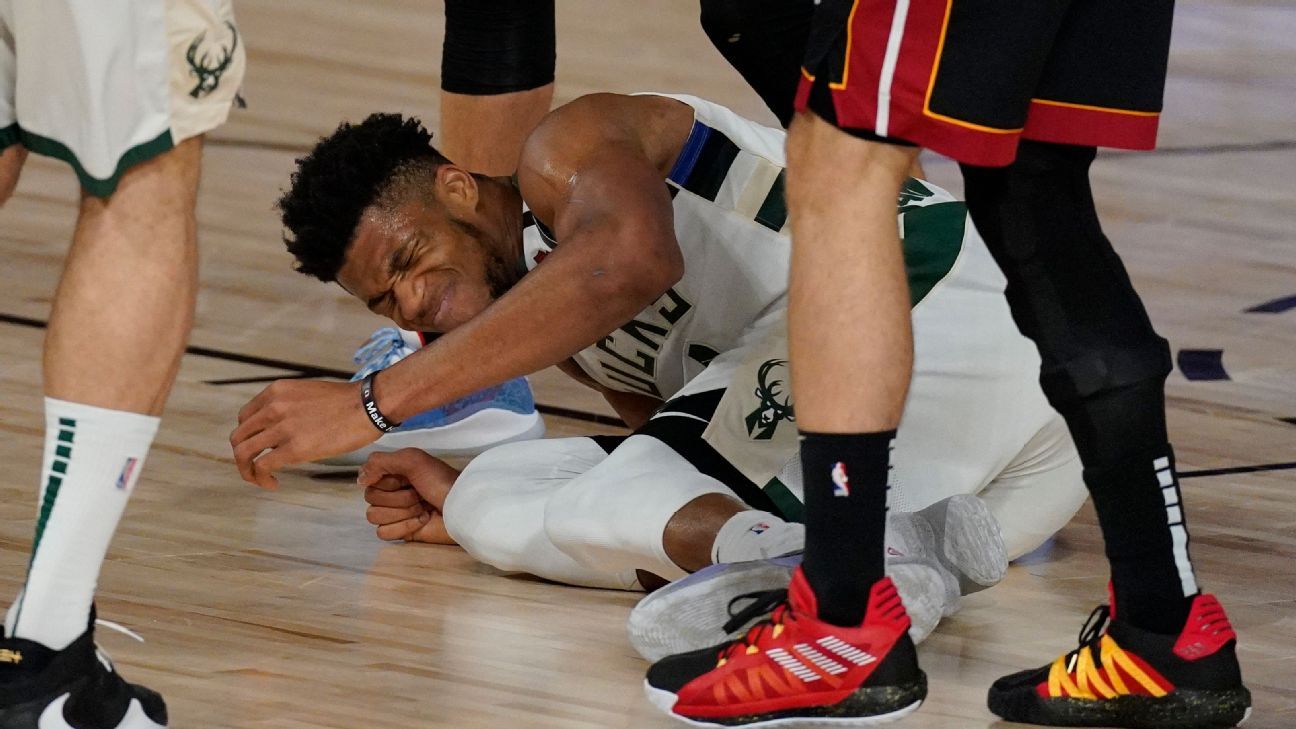 Giannis Antetokounmpo jugó el tercer partido lesionado contra el Heat