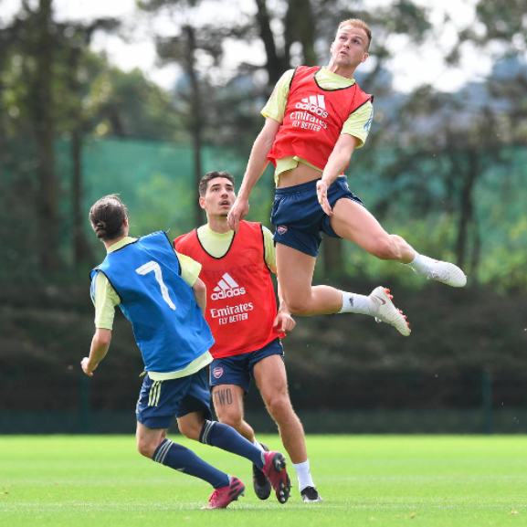 El mexicano Marcelo Flores se entrenó con el primer equipo del Arsenal