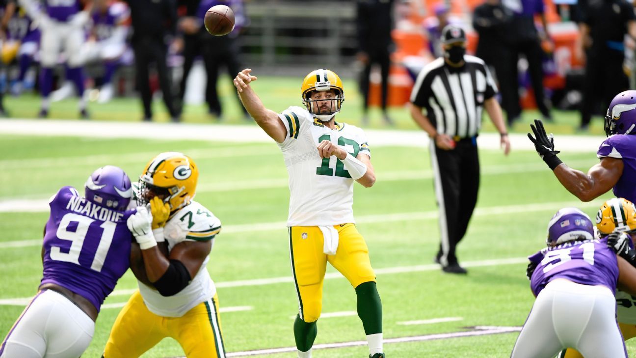 Packers' Aaron Rodgers tosses four touchdowns in win vs. Vikings - ESPN