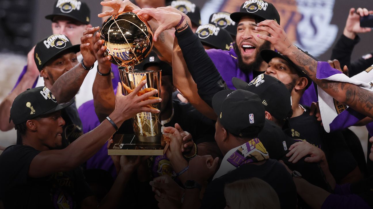 Los Angeles Lakers 17-Time NBA Finals Champions Trophy 24'' x 35