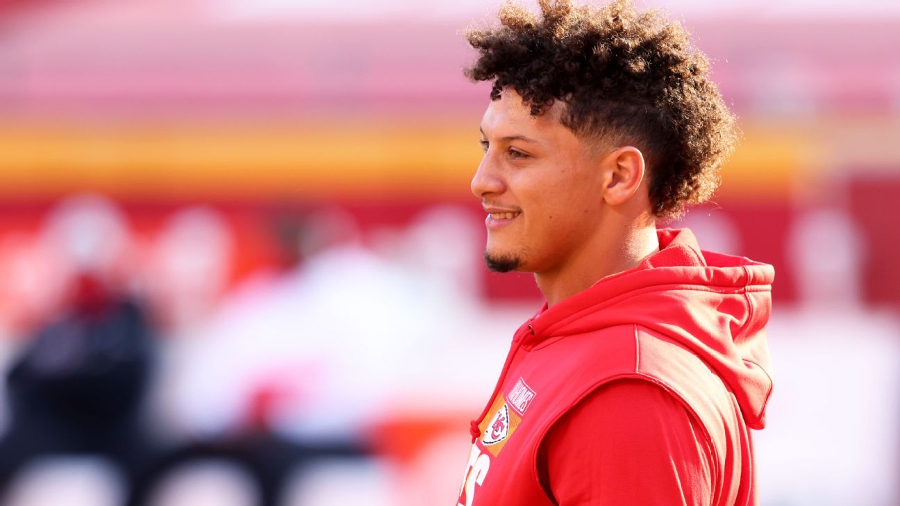 Chiefs' Patrick Mahomes sees player on the rise in Bills' Josh Allen -  Arrowhead Pride