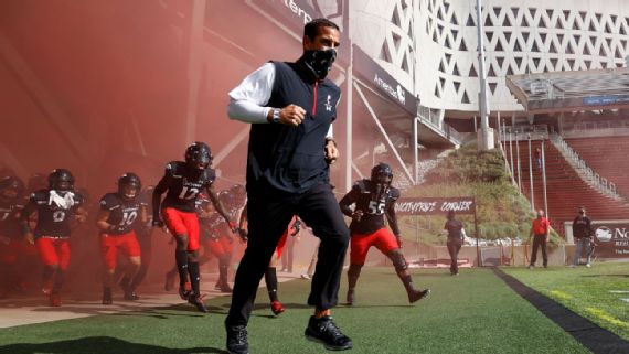Cincinnati Faces Smu In 2020 S Best Group Of 5 Battle And The Big Ten Is Back In College Football S Week 8