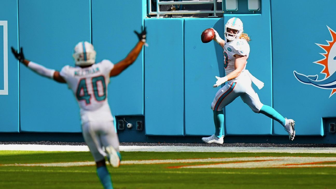 Dolphins score TDs on offense, defense and special teams vs