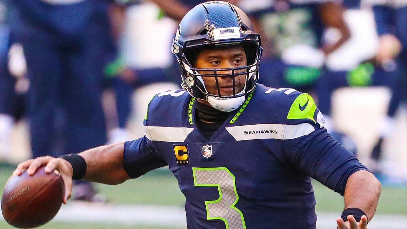 Seahawks QB Russell Wilson earns Walter Payton Man of Year Award for  charitable work - ESPN