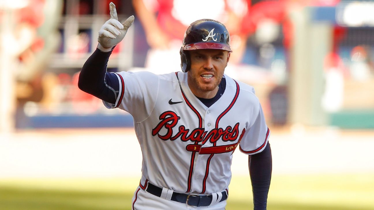 Freddie Freeman wins National League MVP