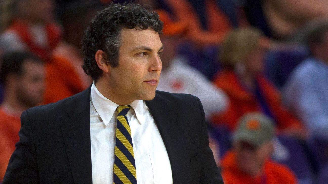 Georgia Tech, basketbol koçu Josh Pastner’ı kovdu